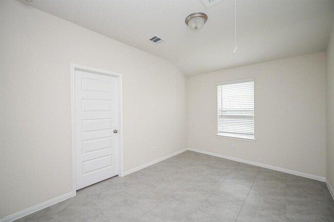 Building Photo - 6602 River Cherwell Ct