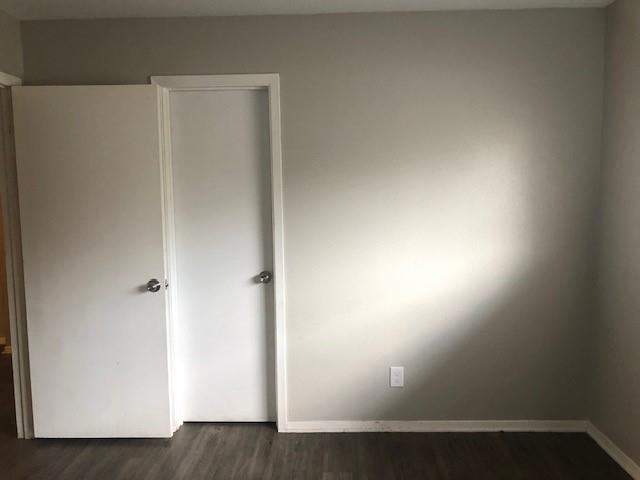 Building Photo - 2410 Woodoak Ct