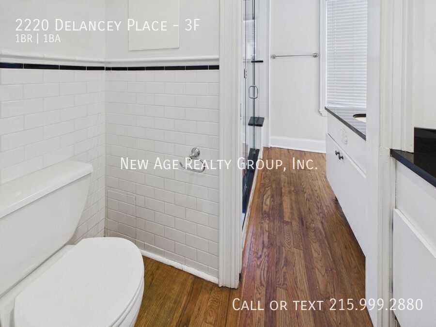 Building Photo - 2220 Delancey St