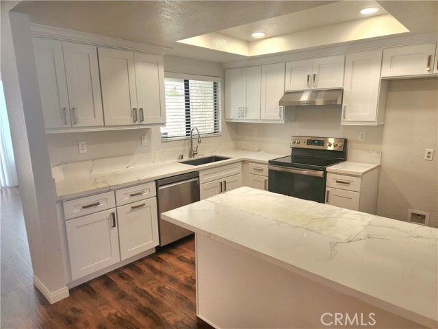 Building Photo - 22804 Chardonnay Dr