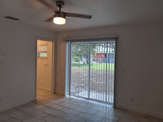 Building Photo - Priced to Rent!!!