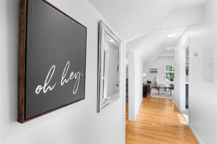 Building Photo - 16 Union St