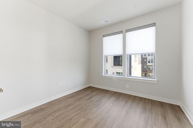 Building Photo - 2490 Connector Aly