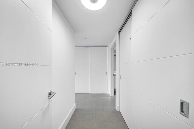 Building Photo - 201 Crandon Blvd