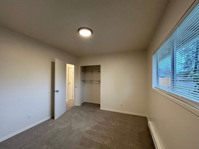 Building Photo - Freshly Updated 3-Bedroom Home with Spacious Backyard and Garage