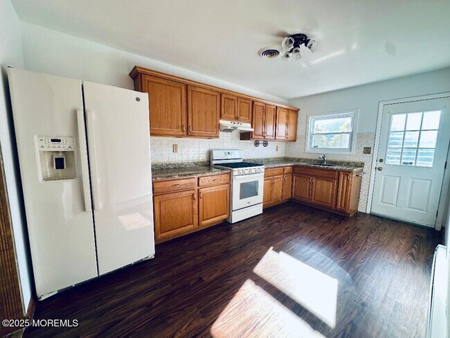 Building Photo - 57 Encinitas Dr