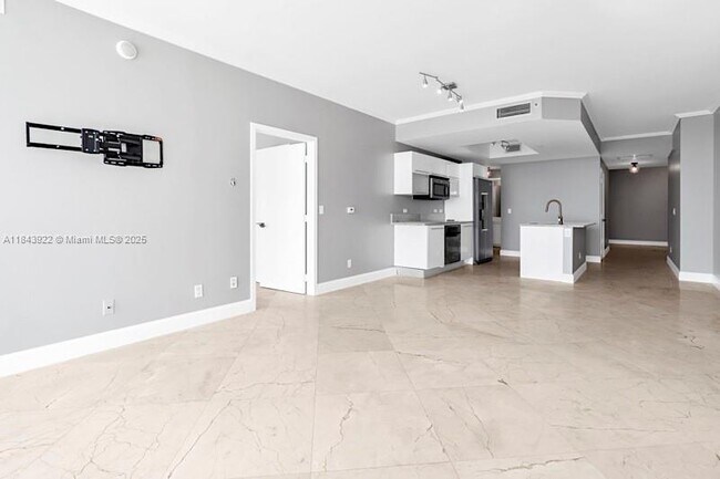 Building Photo - 888 Biscayne Blvd