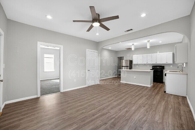 Building Photo - 3916 2nd St