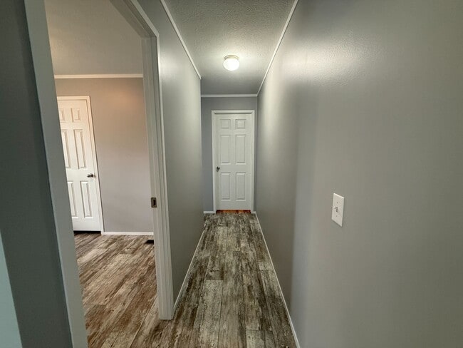 Building Photo - 11827 Cascade Cir