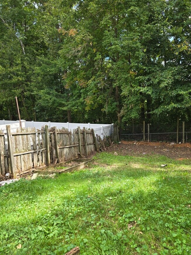 Building Photo - Single Family Home in Dale City