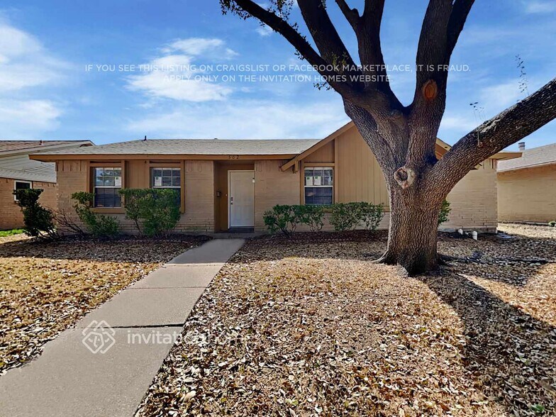 Primary Photo - 502 Ivy Way