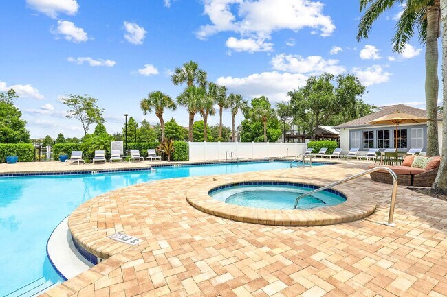 Building Photo - 1000 Marlin Lakes Cir