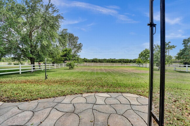 Building Photo - 9210 Equus Cir
