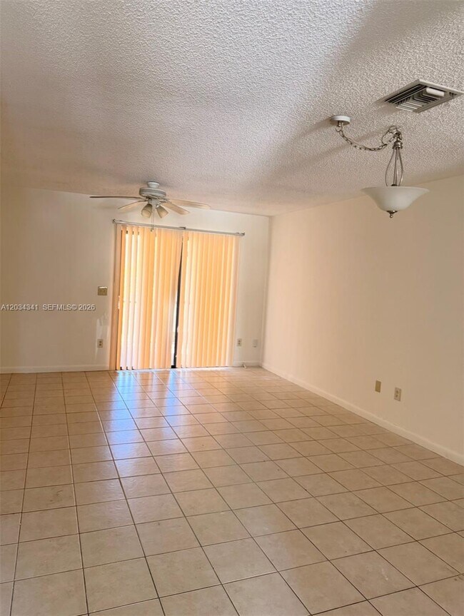 Building Photo - 13785 Bottlebrush Ct