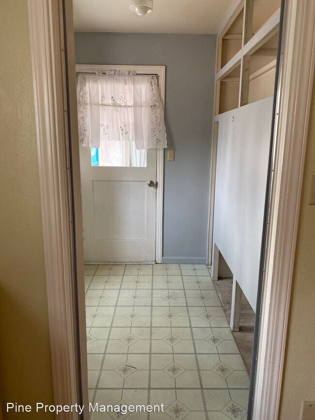 Building Photo - 2 br, 1 bath House - 2571 Center Waverly A...