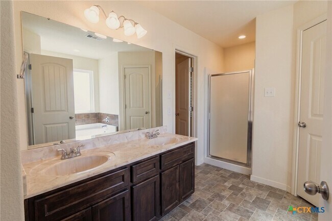 Building Photo - 4506 Colonel Dr