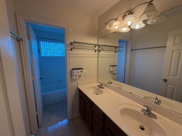 Building Photo - 9724 Wolf Creek Dr