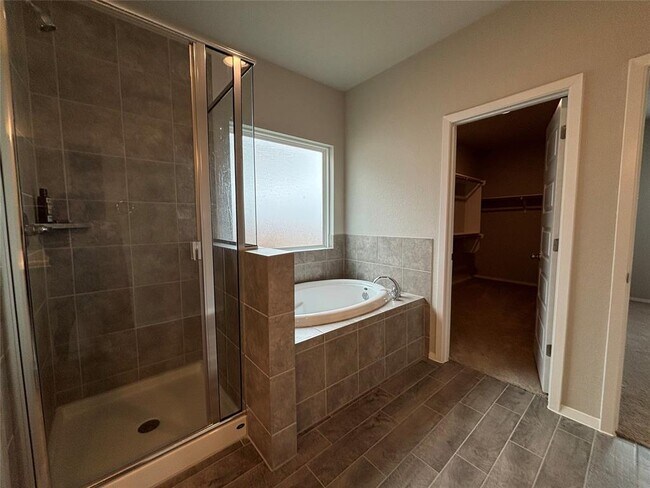 Building Photo - 11616 Comano Dr