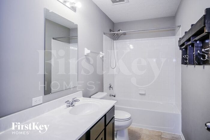 Building Photo - 270 Cloverhill Dr