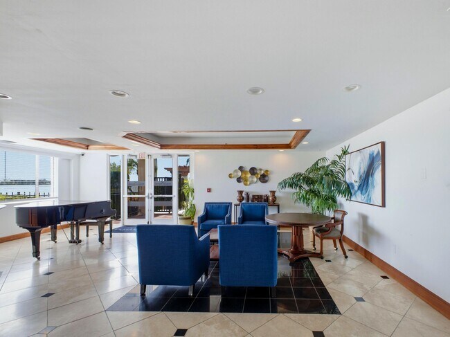 Building Photo - 1801 N Flagler Dr