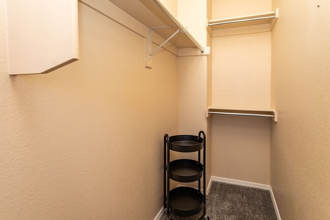 Building Photo - Modern 2-Bed, 2.5-Bath Townhouse in Desirable Norwood Neighborhood!