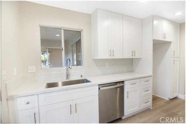 Building Photo - 64 Corniche Dr