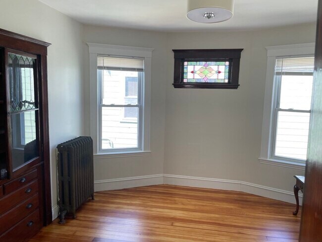 Building Photo - 22 Willis St