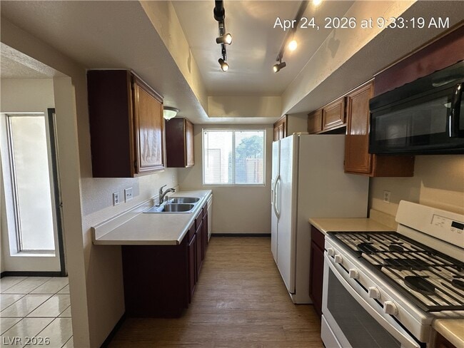 Building Photo - 760 Anne Ln