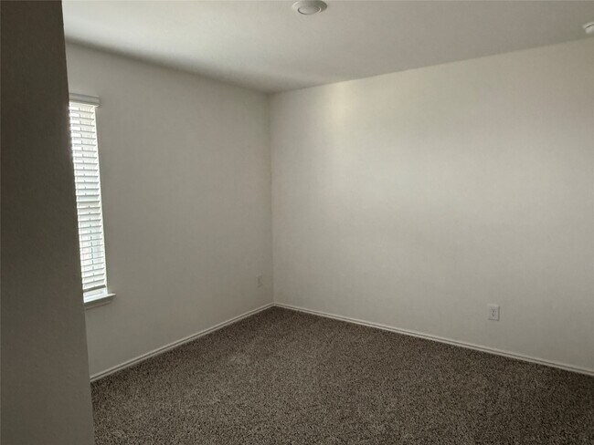 Building Photo - 31226 Bentley Pines Dr