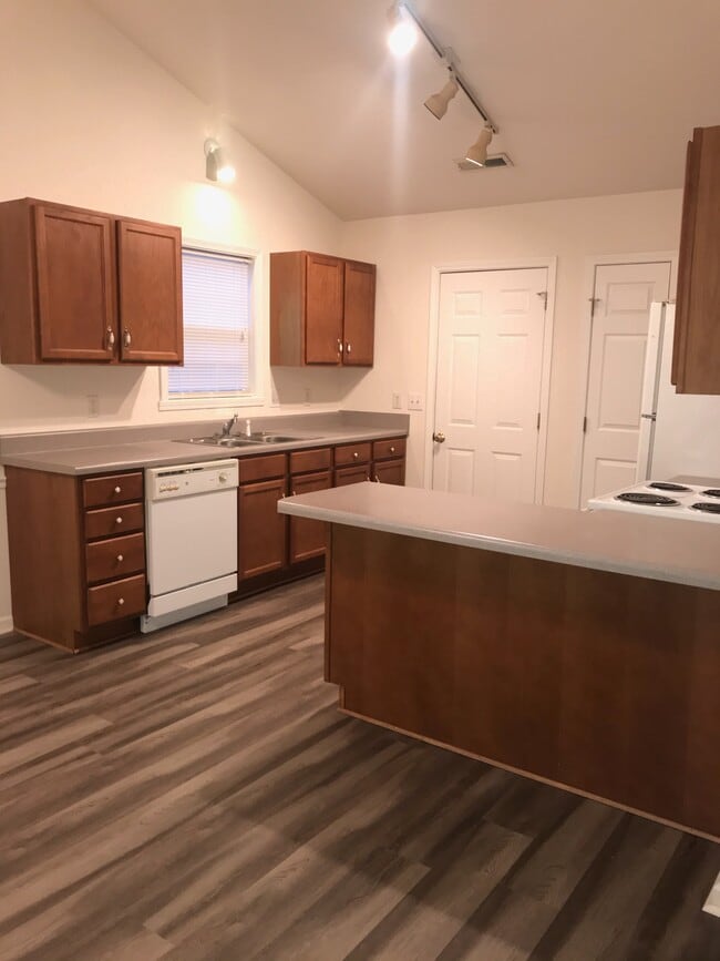 Building Photo - 5138 Fiddlers Run Dr