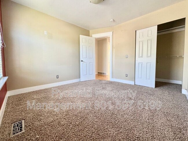 Building Photo - 1747 W 8300 S