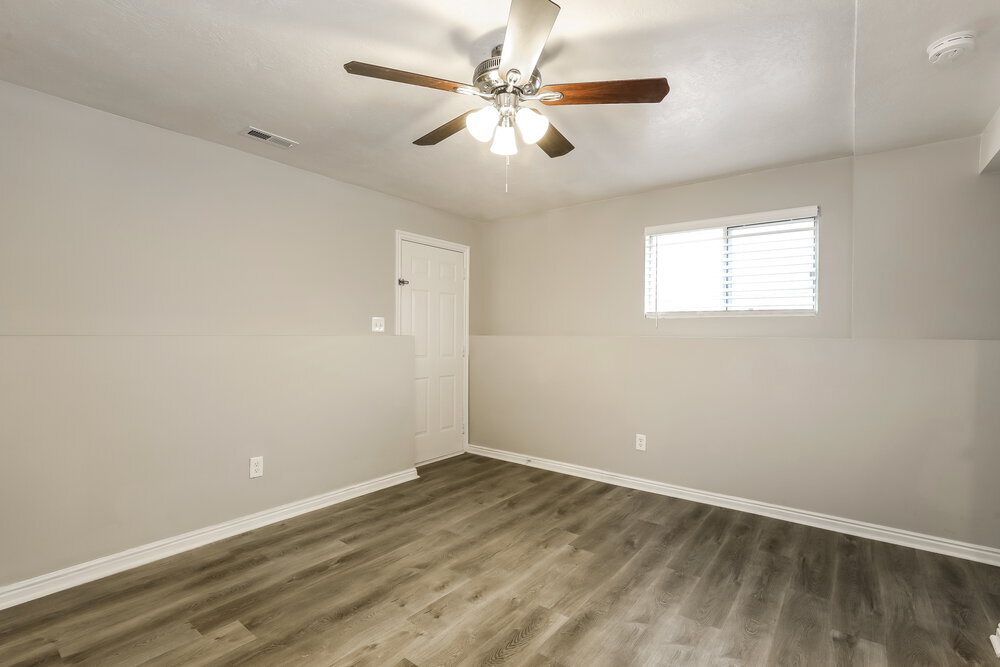 Building Photo - 7679 Sunrise Pl E