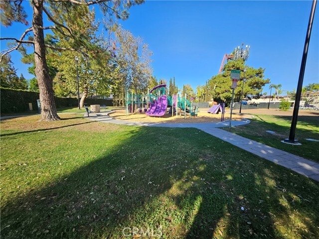 Building Photo - 1381 Burwood St