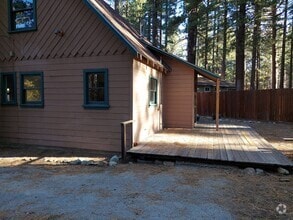 Building Photo - *LONG TERM RENTAL* (No Pets)