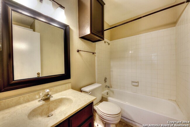 Building Photo - 1 Bed 1 Bath Woodside Condo NS Subdivision