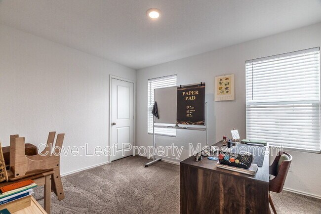 Building Photo - 2847 Elion Dr