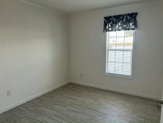 Building Photo - 13124 Lemon Ave