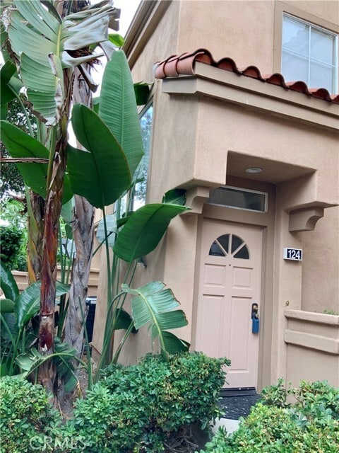 Primary Photo - 124 Cartier Aisle