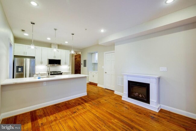 Building Photo - 1543 6th St NW