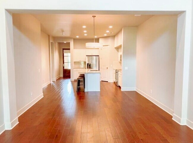 Building Photo - 108 Tuscan Dr