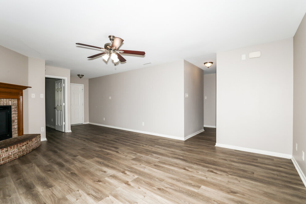 Building Photo - 8039 Bach Dr