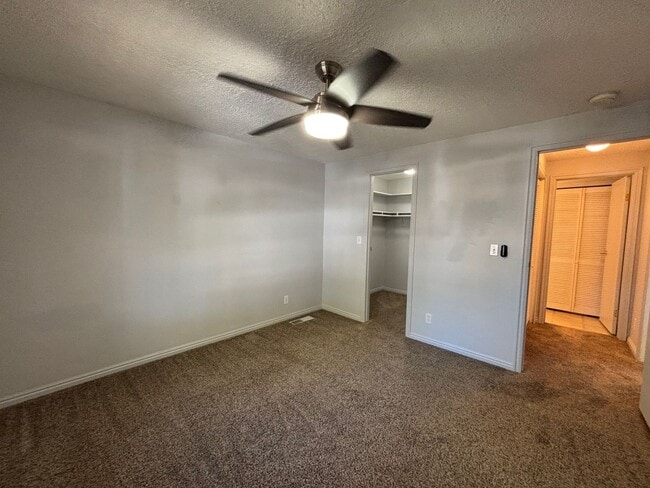 Building Photo - DARLING ONE BEDROOM FOR RENT!