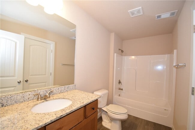 Building Photo - 1572 Sandpiper St
