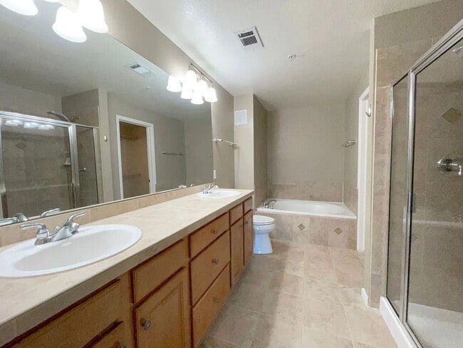 Building Photo - Spacious 2 Bed, 2 Bath + Office Townhome with Attached Garage | Broadlands Community