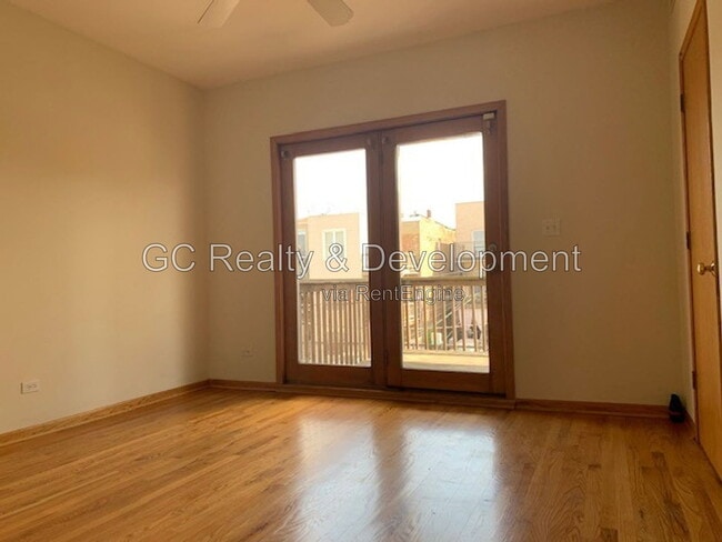 Building Photo - 1505 N Maplewood Ave