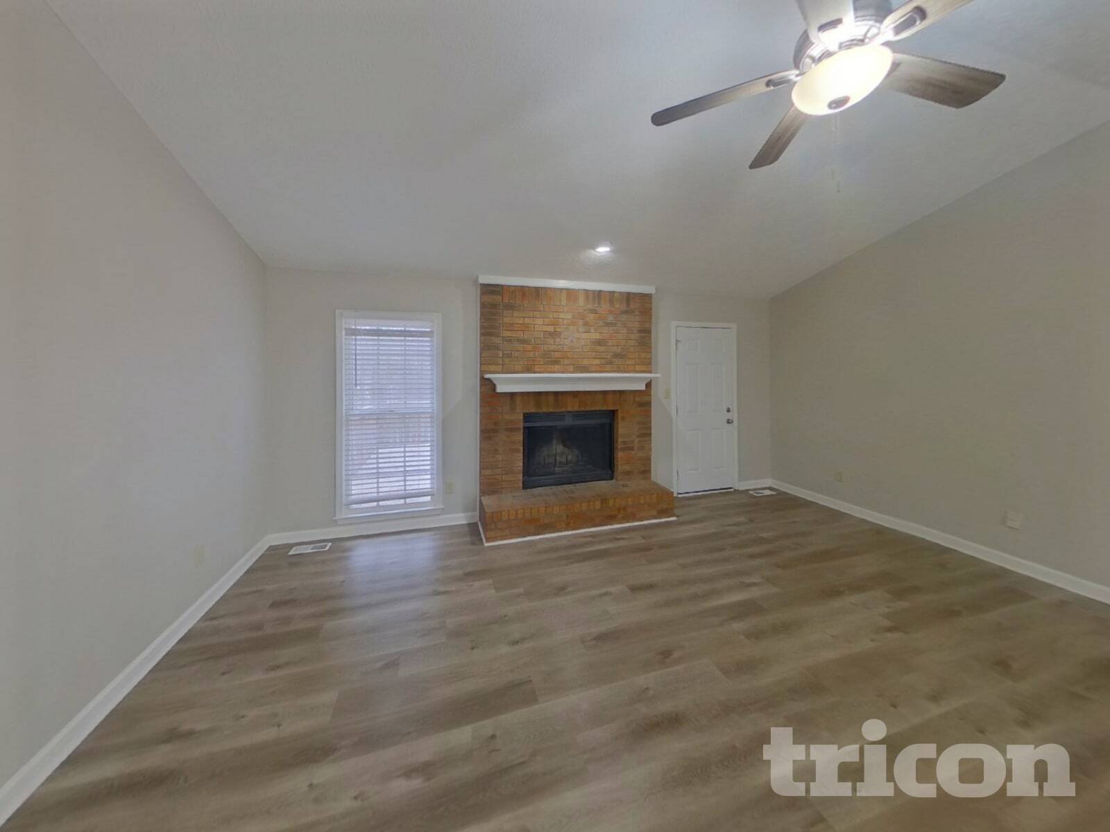 Building Photo - 555 N Oakland Cir