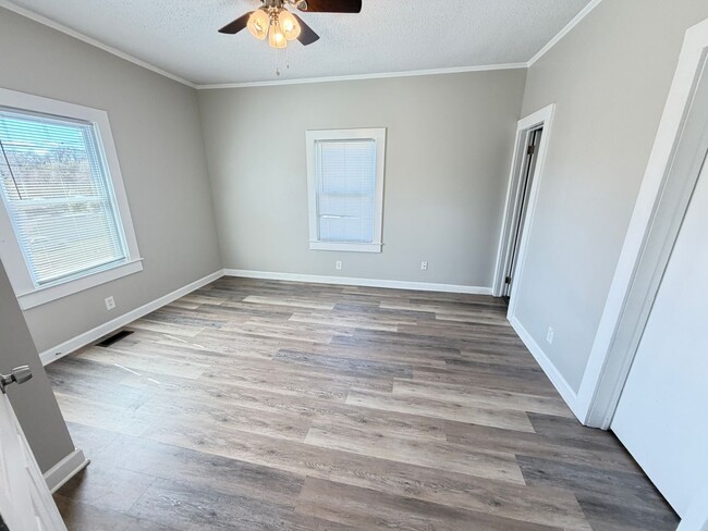 Building Photo - 3bed/2ba House off Hwy 3 near Downtown Kannapolis renovated in 2018