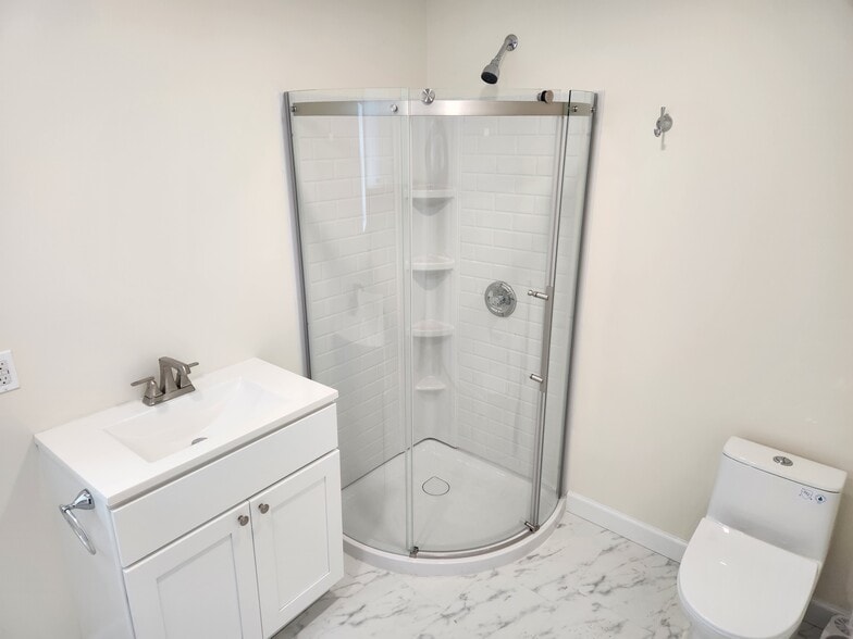 Bathroom - 97 Loomis St