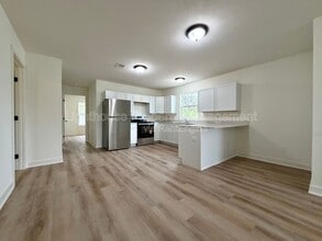Building Photo - 313 Orchard Ave