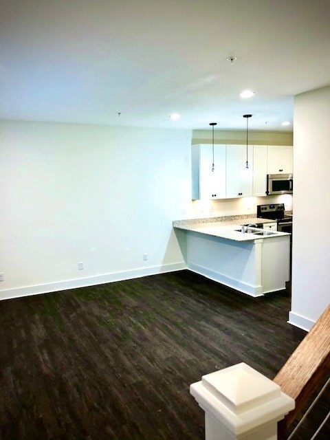 Building Photo - 3 BD 3 BA with Bonus Room or 4th Bedroom